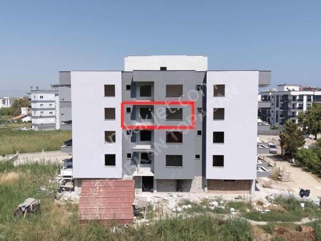 Kum, Finike içerisinde satılık mülk