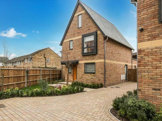 House for rent in Wooburn, Bourne End