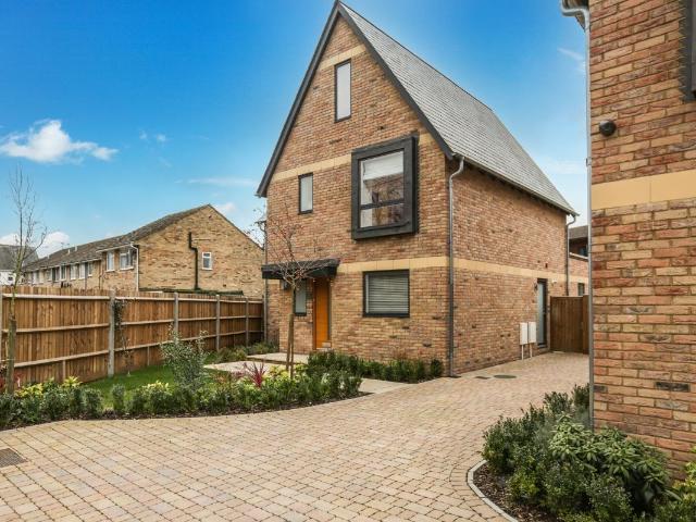 House for rent in Wooburn, Bourne End