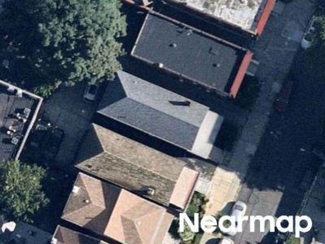House for sale in The Bronx, Arverne