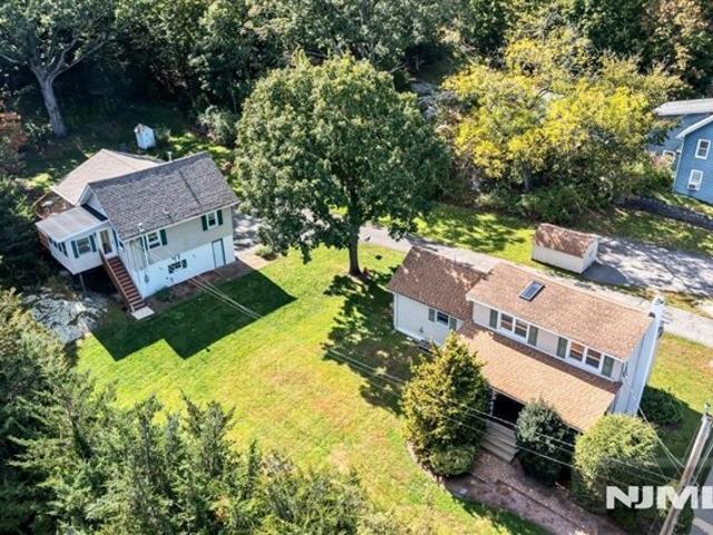 House for sale in Wanaque-Midvale, Wanaque