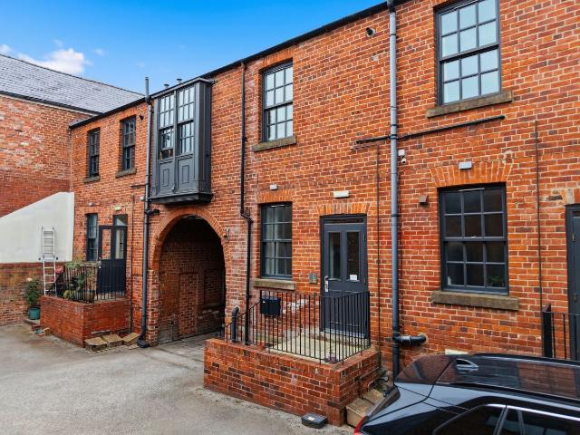 Studio for rent in City Centre, South Yorkshire