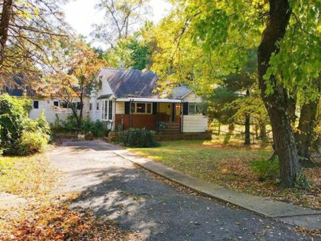 House for sale in Linthicum Heights