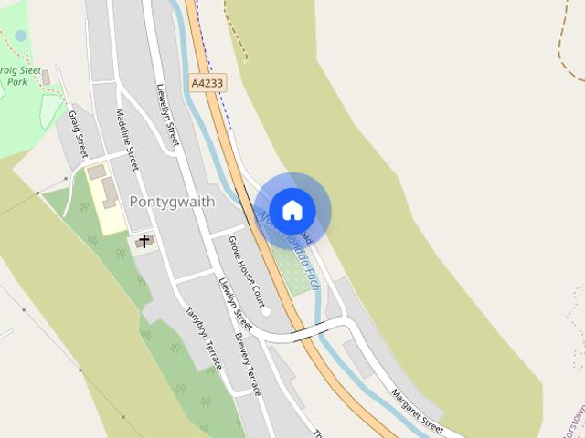 Apartment for rent in Pontygwaith, Wales