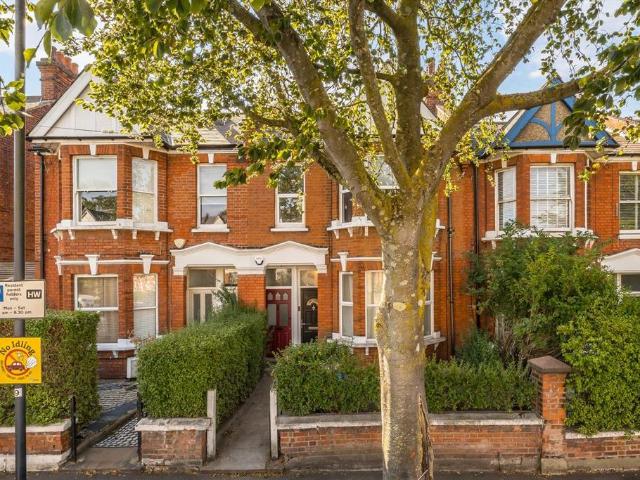 House for rent in Harlesden, Greater London