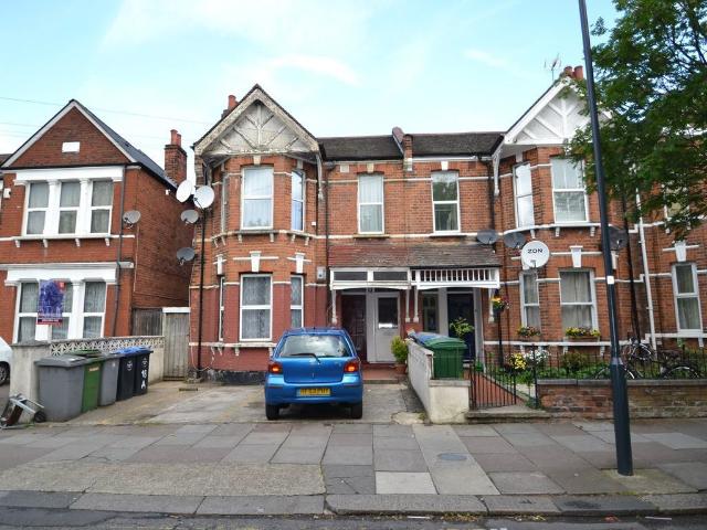 House for rent in Harlesden, Greater London