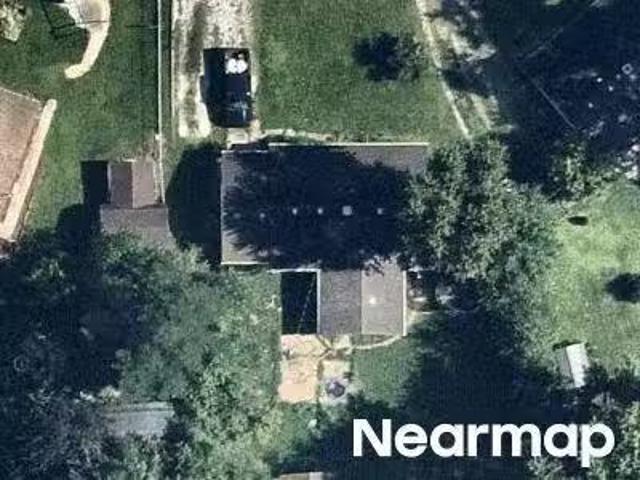 House for sale in Scottsburg