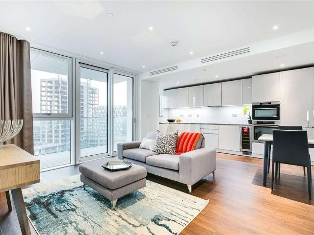 Apartment for rent in Battersea, Greater London