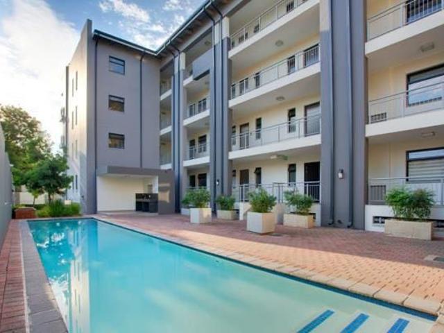 Apartment for rent in Maitland Garden Village, Cape Town
