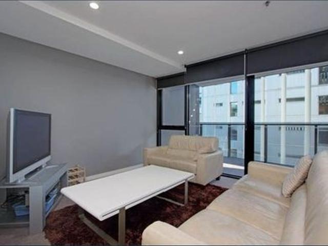 Apartment for rent in Victoria Harbour, Melbourne