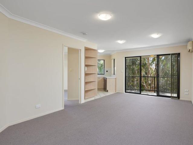 Apartment for rent in Mermaid Beach, Gold Coast City