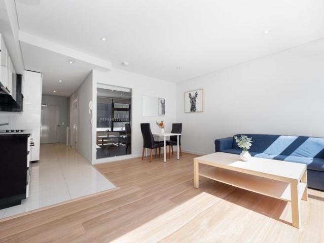 Apartment for rent in Cockburn, Western Australia