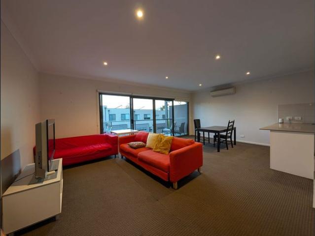 Townhouse for rent in Camerons Creek, Victoria