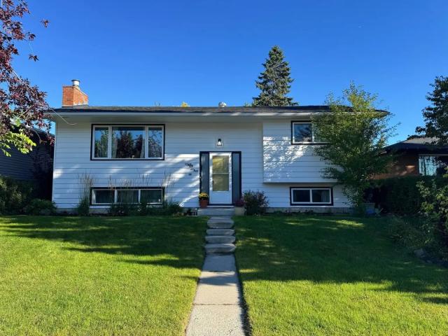 Apartment for rent in Braeside, Calgary