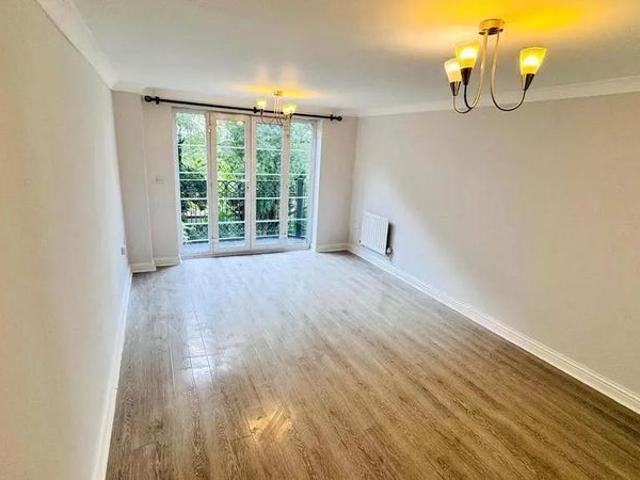 Apartment for rent in London Borough of Hillingdon, Greater London