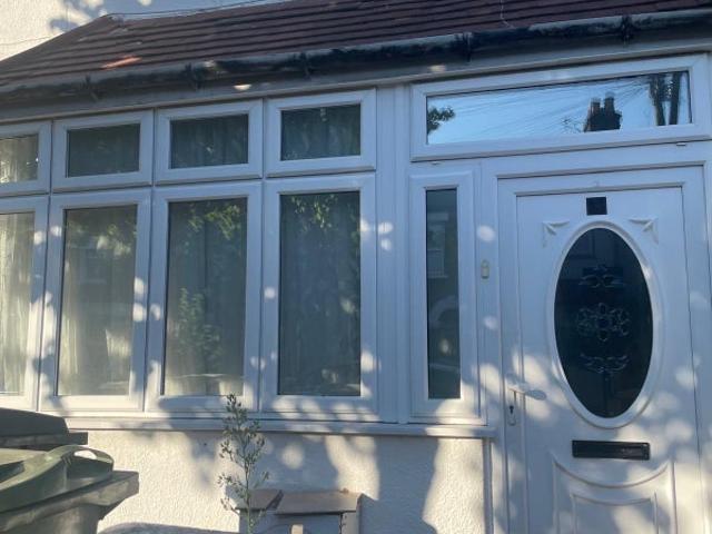 Apartment for rent in Cann Hall, Greater London