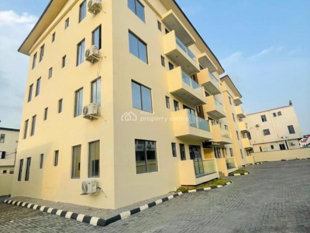 Flat for rent in Eti Osa, Lagos