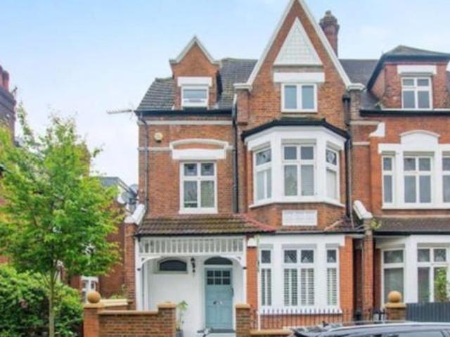 Apartment for rent in London Borough of Ealing, Greater London