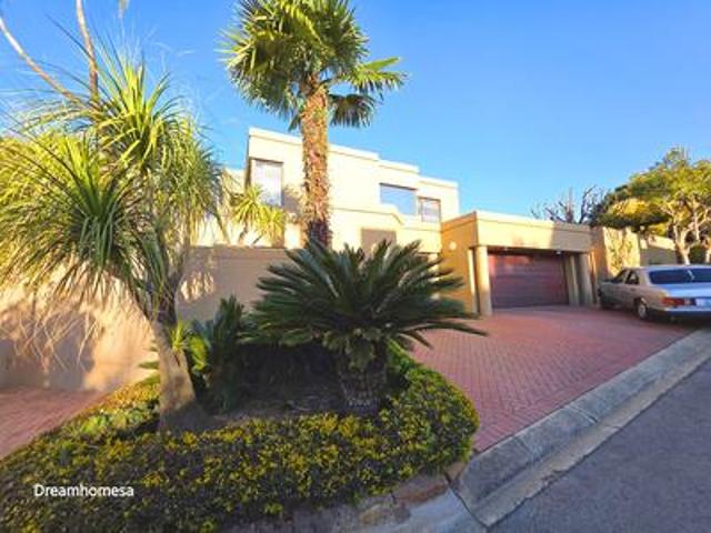 House for rent in Benmore Gardens, Sandton