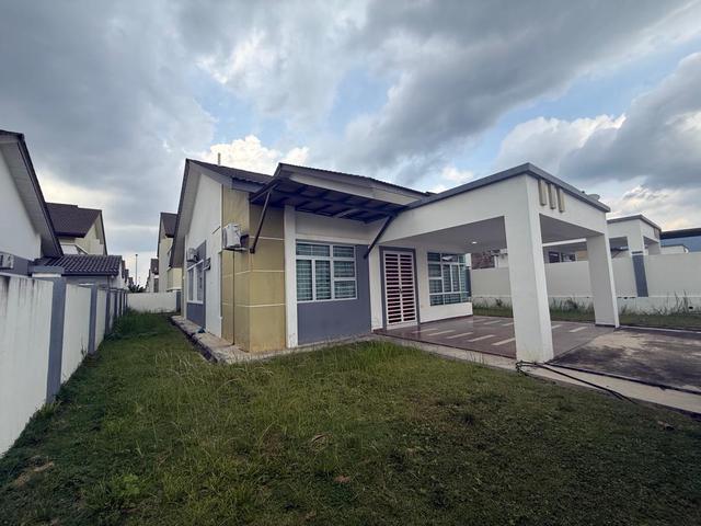 Bungalow for sale in Sendayan Village, Negeri Sembilan