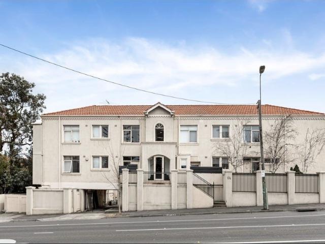 Granny Flat for rent in Hawthorn, Melbourne