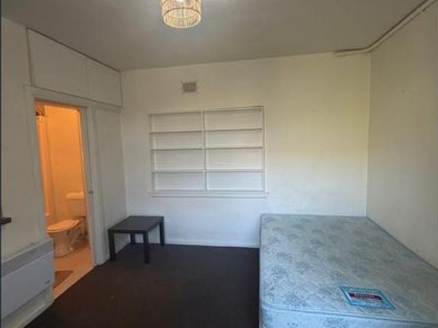 Granny Flat for rent in Hawthorn, Melbourne