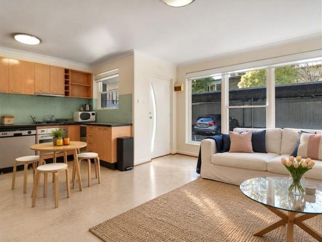 Apartment for rent in Elsternwick, Melbourne