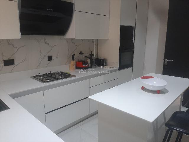 Flat for sale in Eti Osa, Lagos