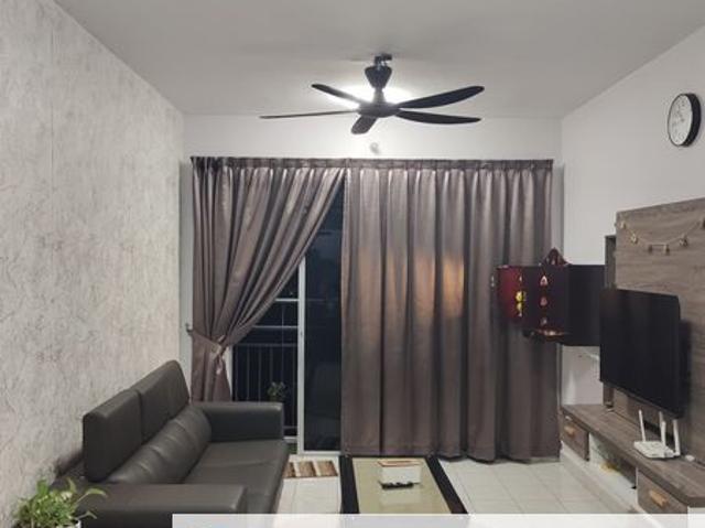 Condominium for rent in Malaka