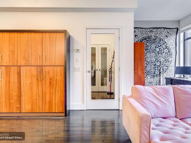 Apartment for rent in Le Plateau-Mont-Royal, Montréal