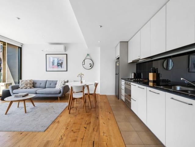 Apartment for rent in East End Theatre District, Melbourne