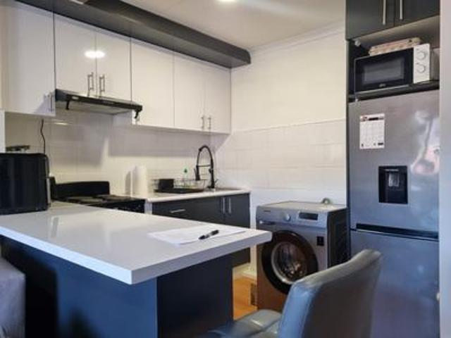 Apartment for rent in Gordon's Bay, Western Cape