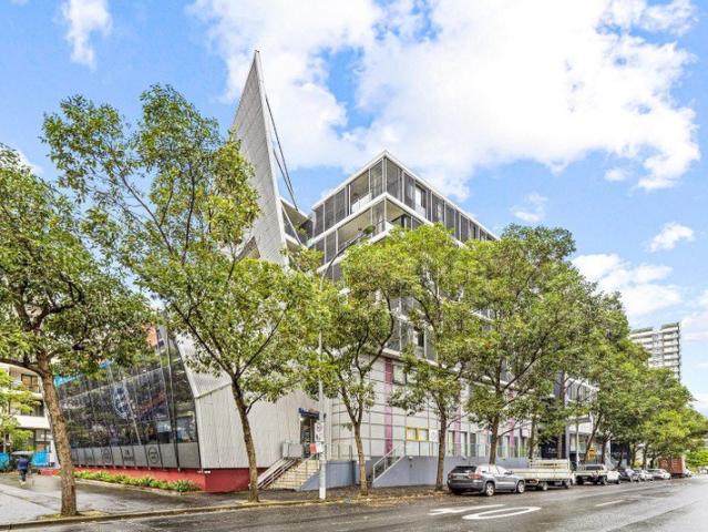 Apartment for rent in Waterloo, Sydney