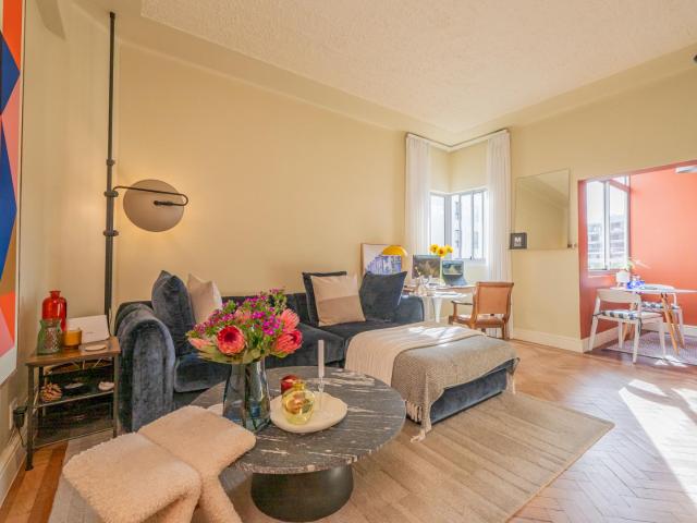 Apartment for rent in Fresnaye, Cape Town