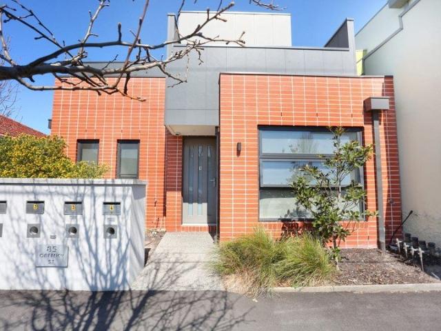 Townhouse for rent in Camerons Creek, Victoria