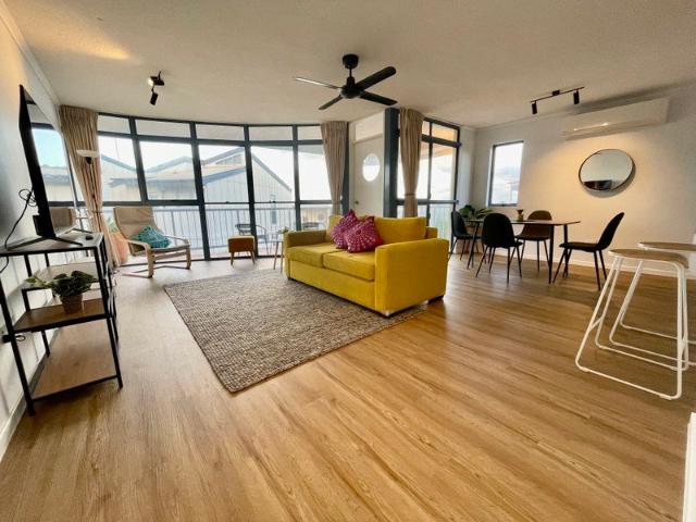 Apartment for rent in Castaways Beach, Noosa Shire