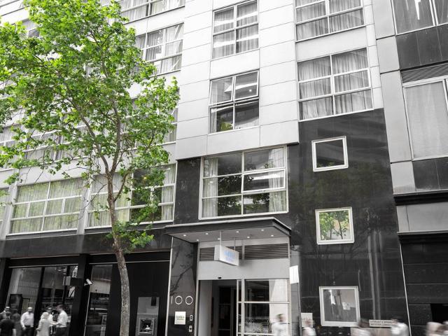 Apartment for rent in East End Theatre District, Melbourne
