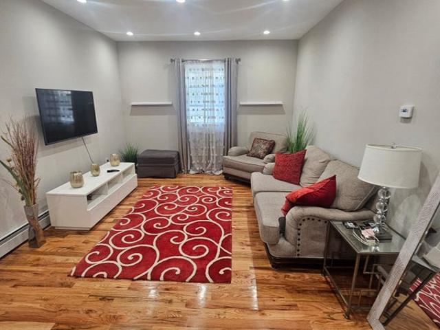 Room for rent in The Bronx, Arverne