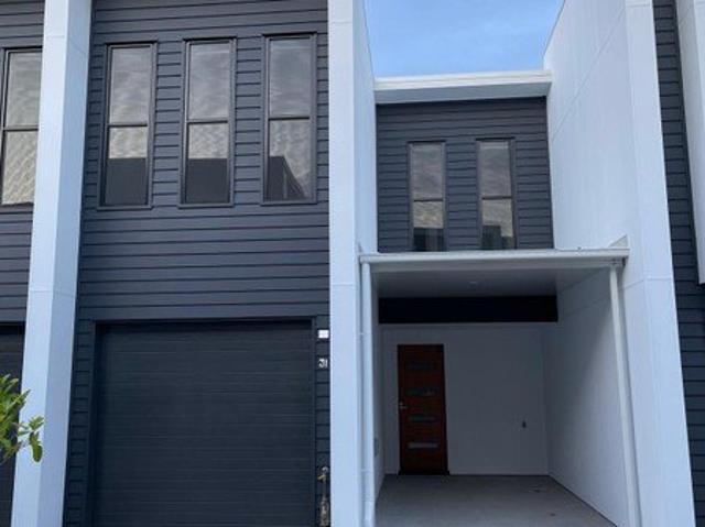 Townhouse for rent in Fernbrook, Queensland