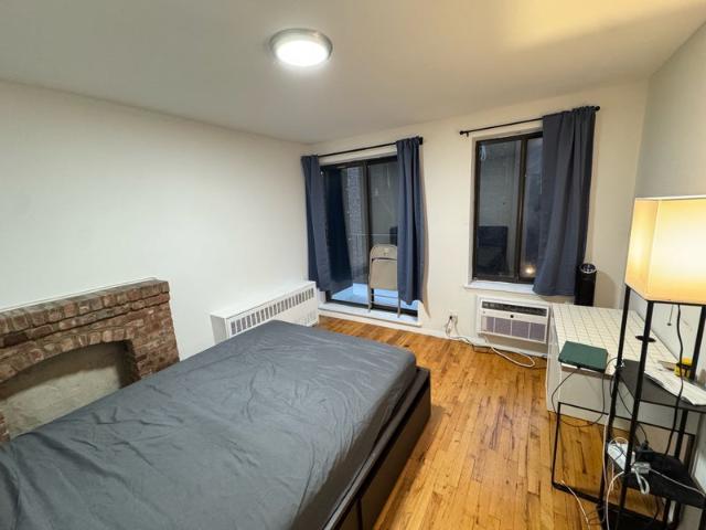 Room for rent in Arverne, New York