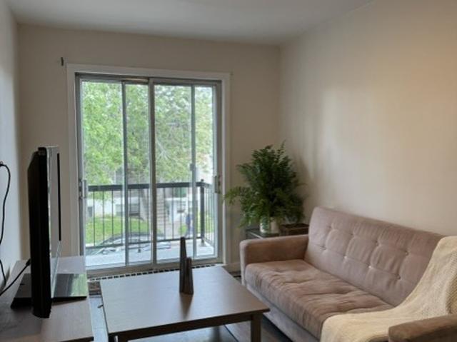 Room for rent in St. Leonard's, Quebec
