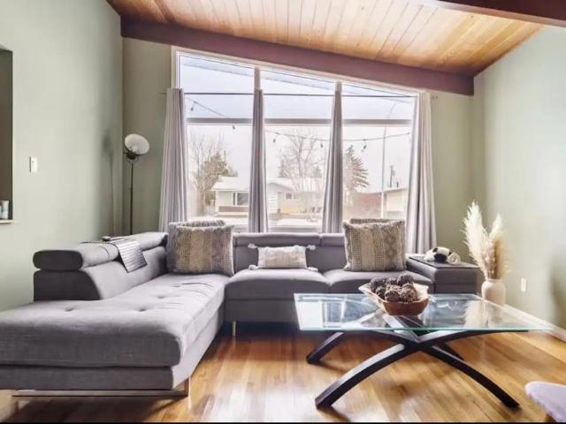 Apartment for rent in Acadia, Calgary
