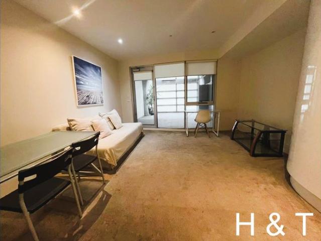 Apartment for rent in Little Italy, Melbourne