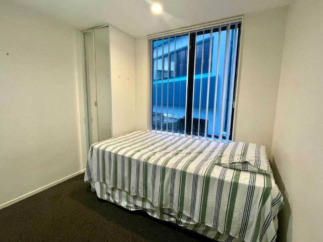 Apartment for rent in Te Tōangaroa, Auckland