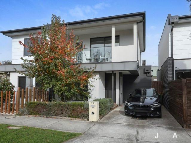 Townhouse for rent in Camerons Creek, Victoria