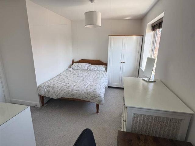 Room for rent