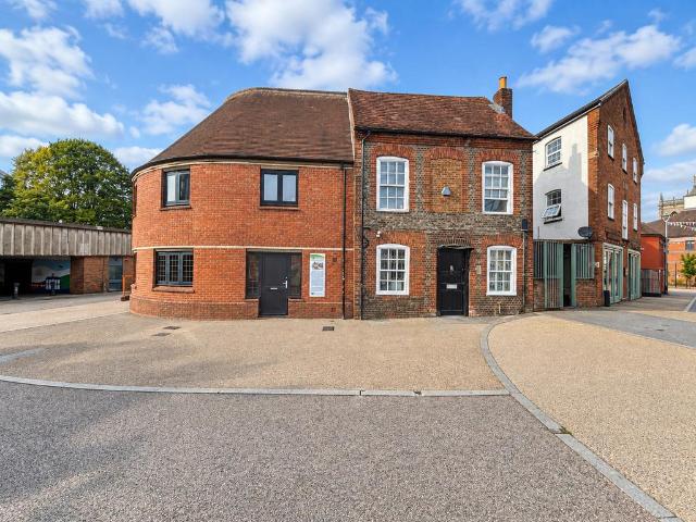 House for rent in High Wycombe Community Board, High Wycombe