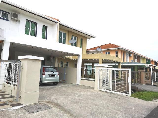Terraced House for rent in Kuching