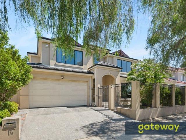 Townhouse for rent in Ardross, Western Australia