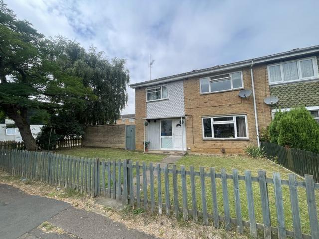 Studio for rent in New Duston, Duston